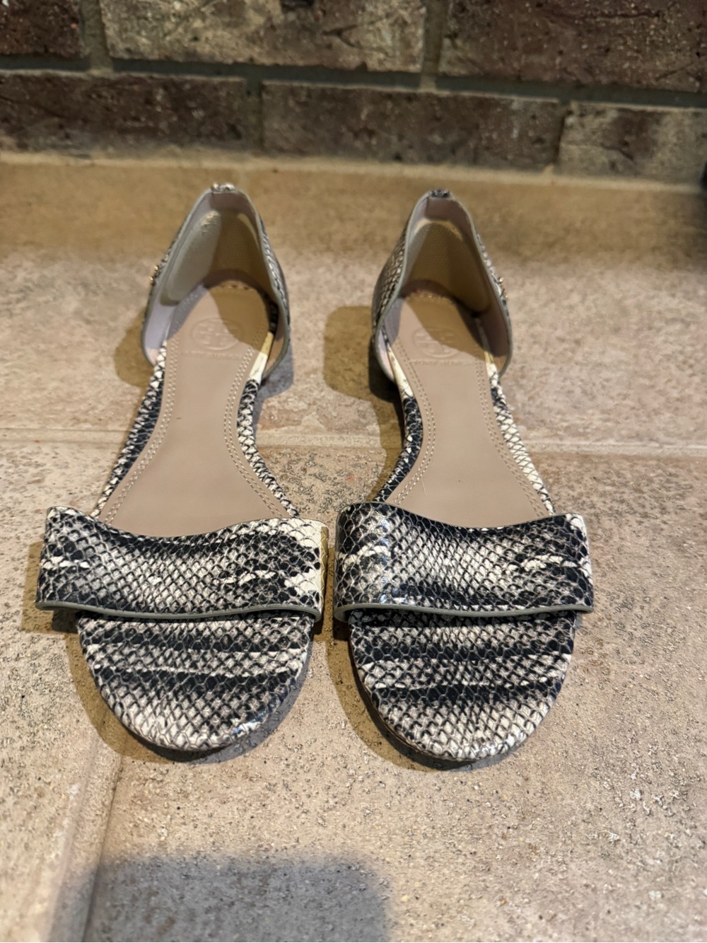 Tory Burch Savannah flats. Size 6.5